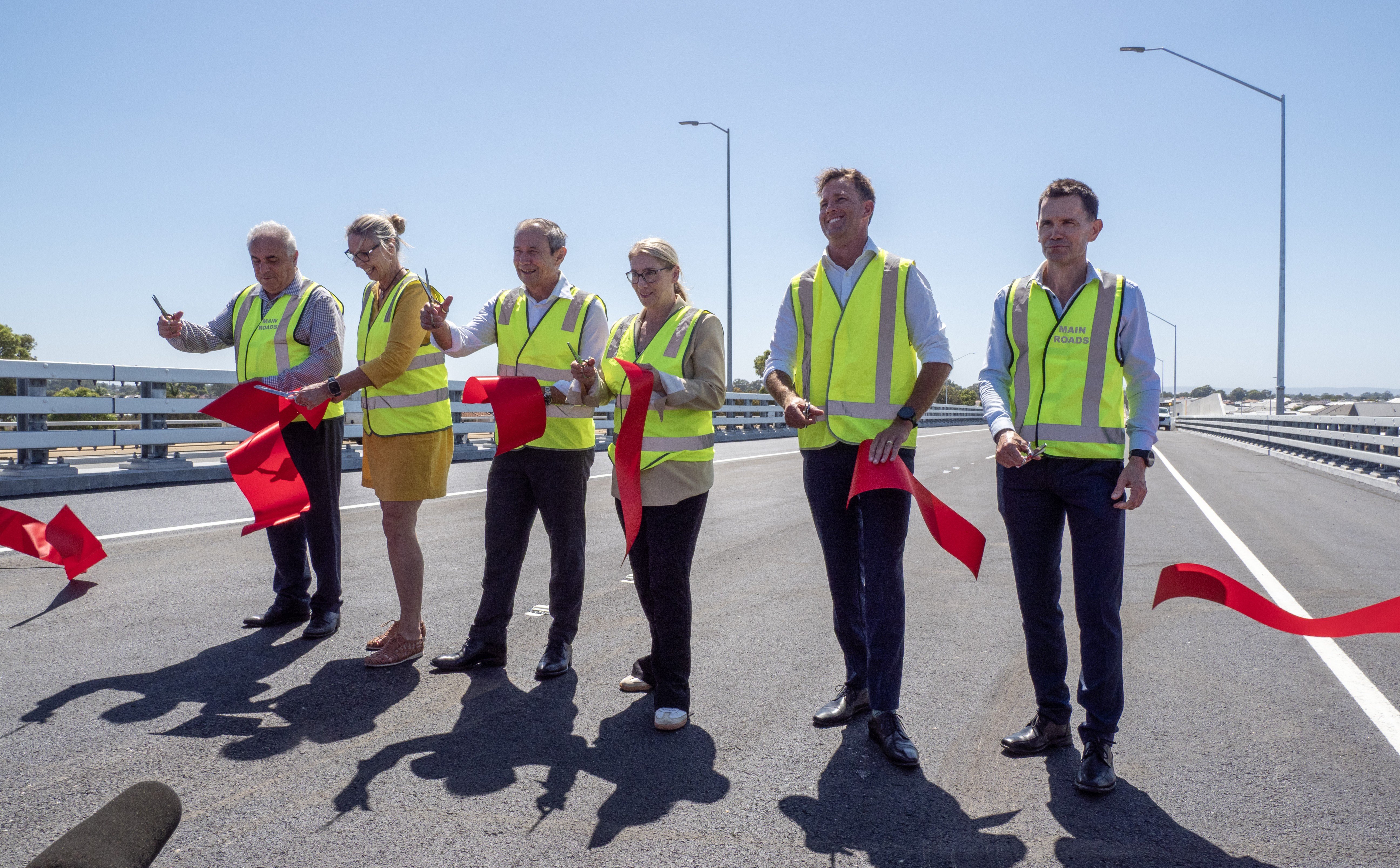 Mandurah Estuary Bridge Duplication - ribbon cut