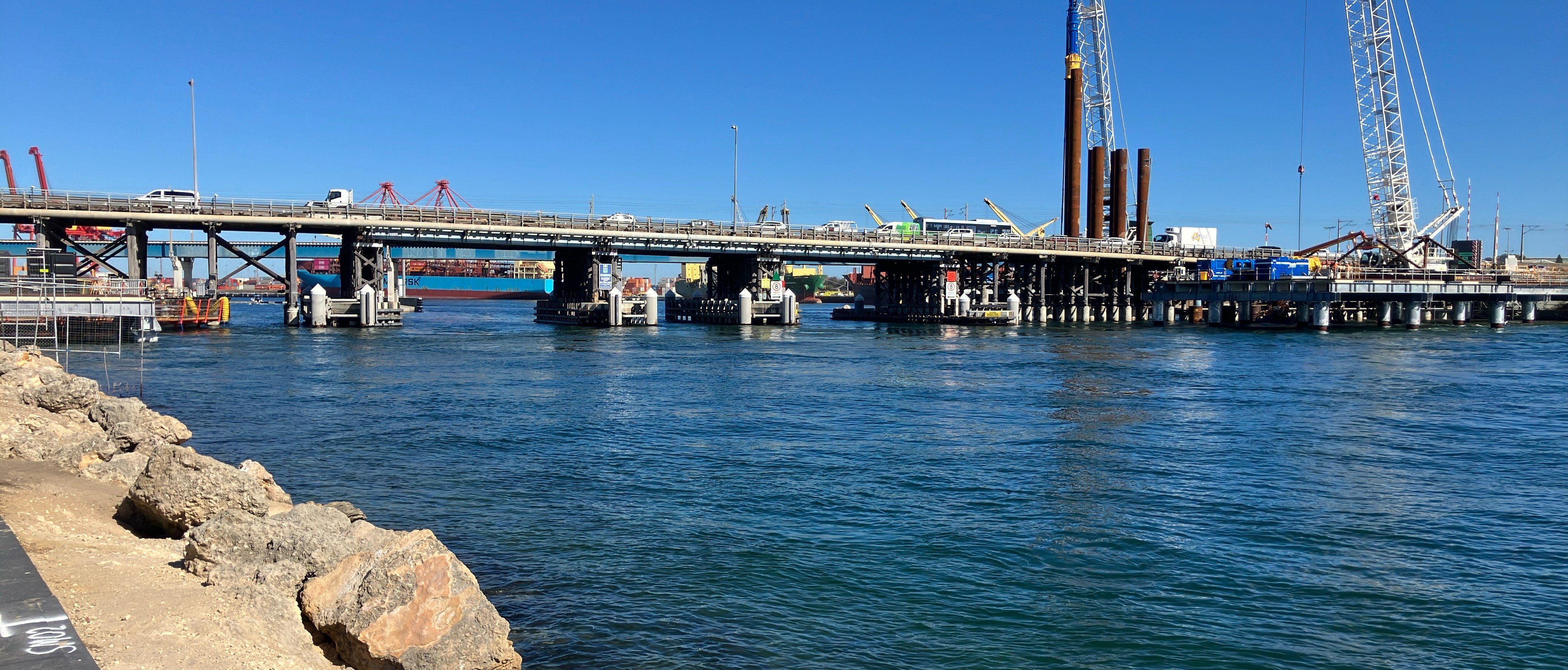 Swan River Crossings  Fremantle Traffic Bridge 