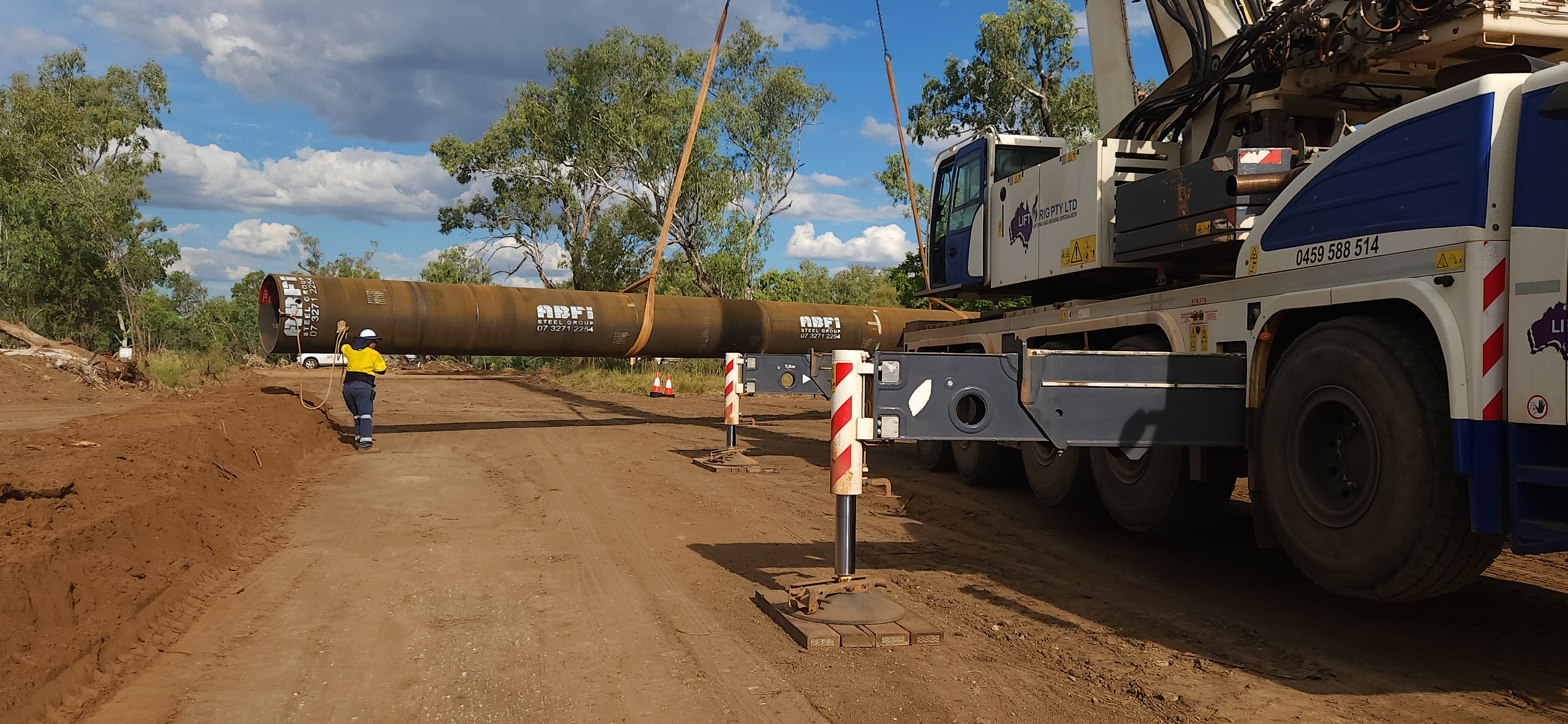 Fitzroy River Bridge - Pile Delivery Fitzroy Crossing
