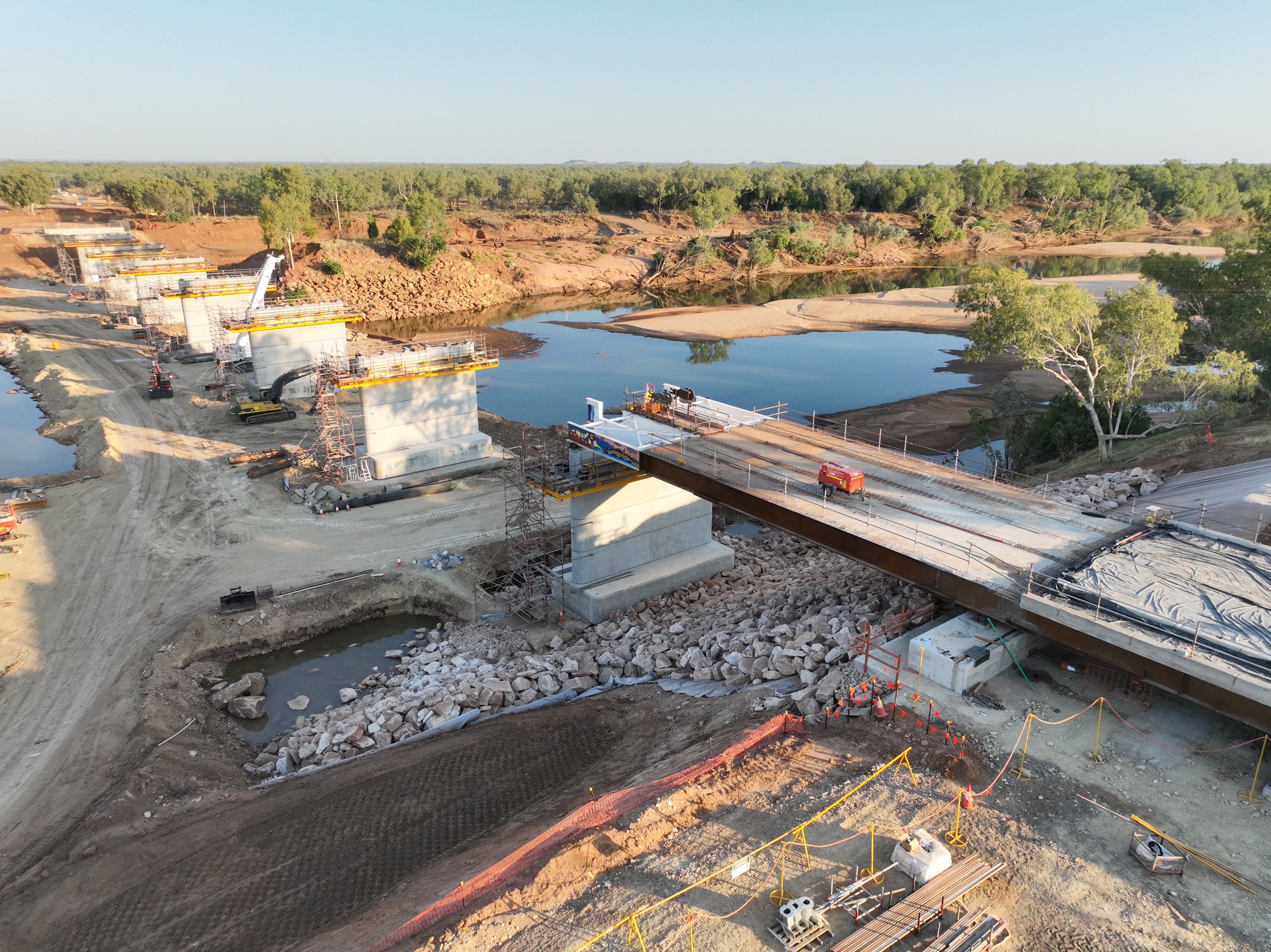 Bridge deck launch at Fitzroy Crossing