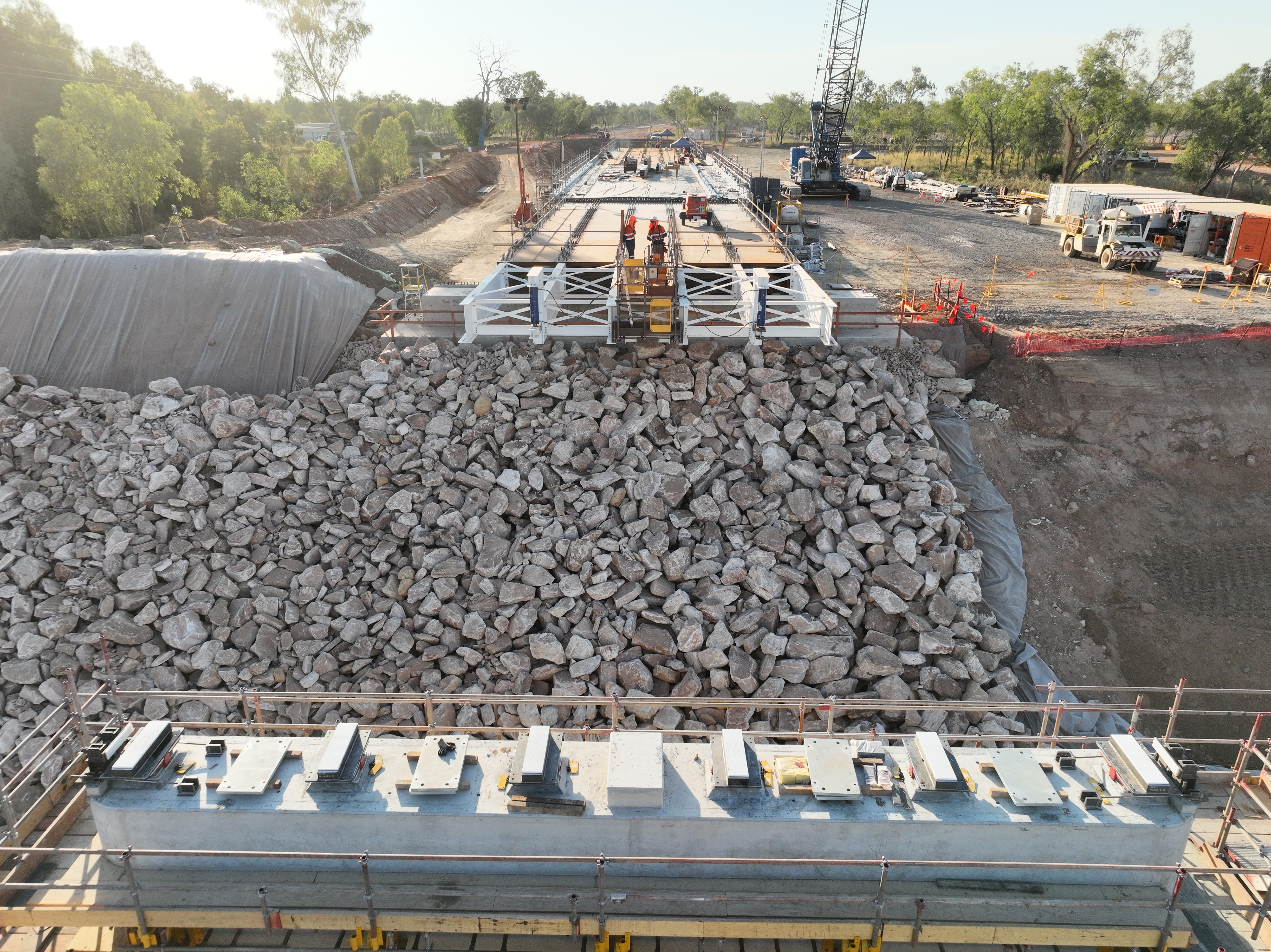 Bridge deck launch at Fitzroy Crossing