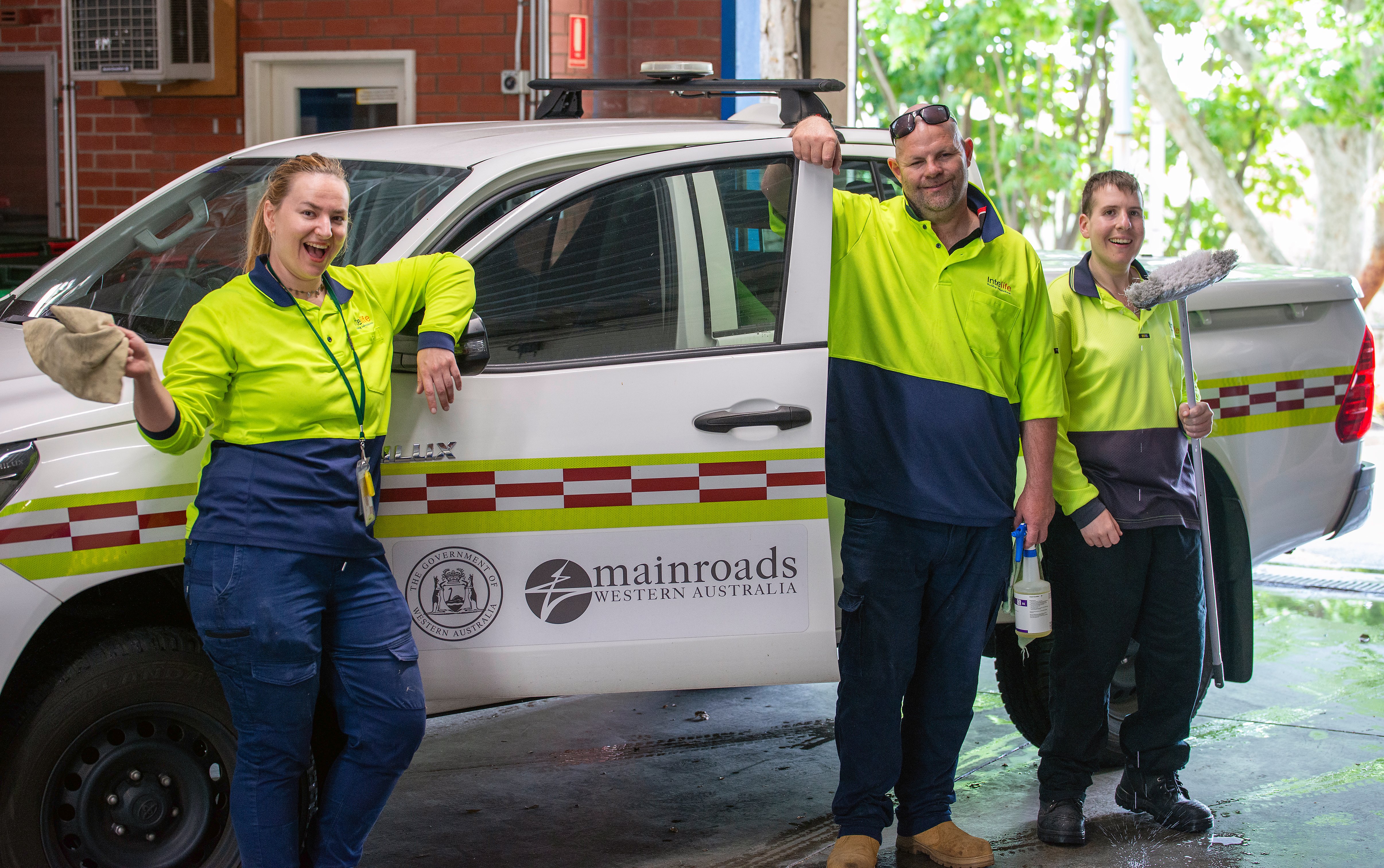 Intelife Car Cleaning Crew