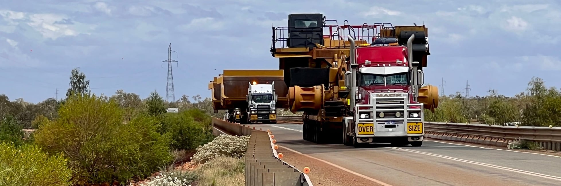 Oversize overmass heavy vehicle Convoy crossing Fortescue River Bridge