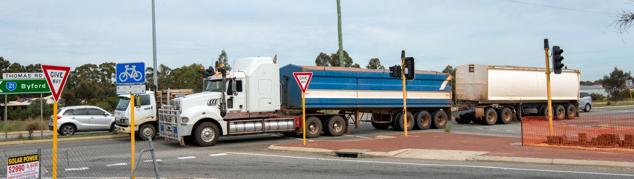 Truck travelling on Thomas Road
