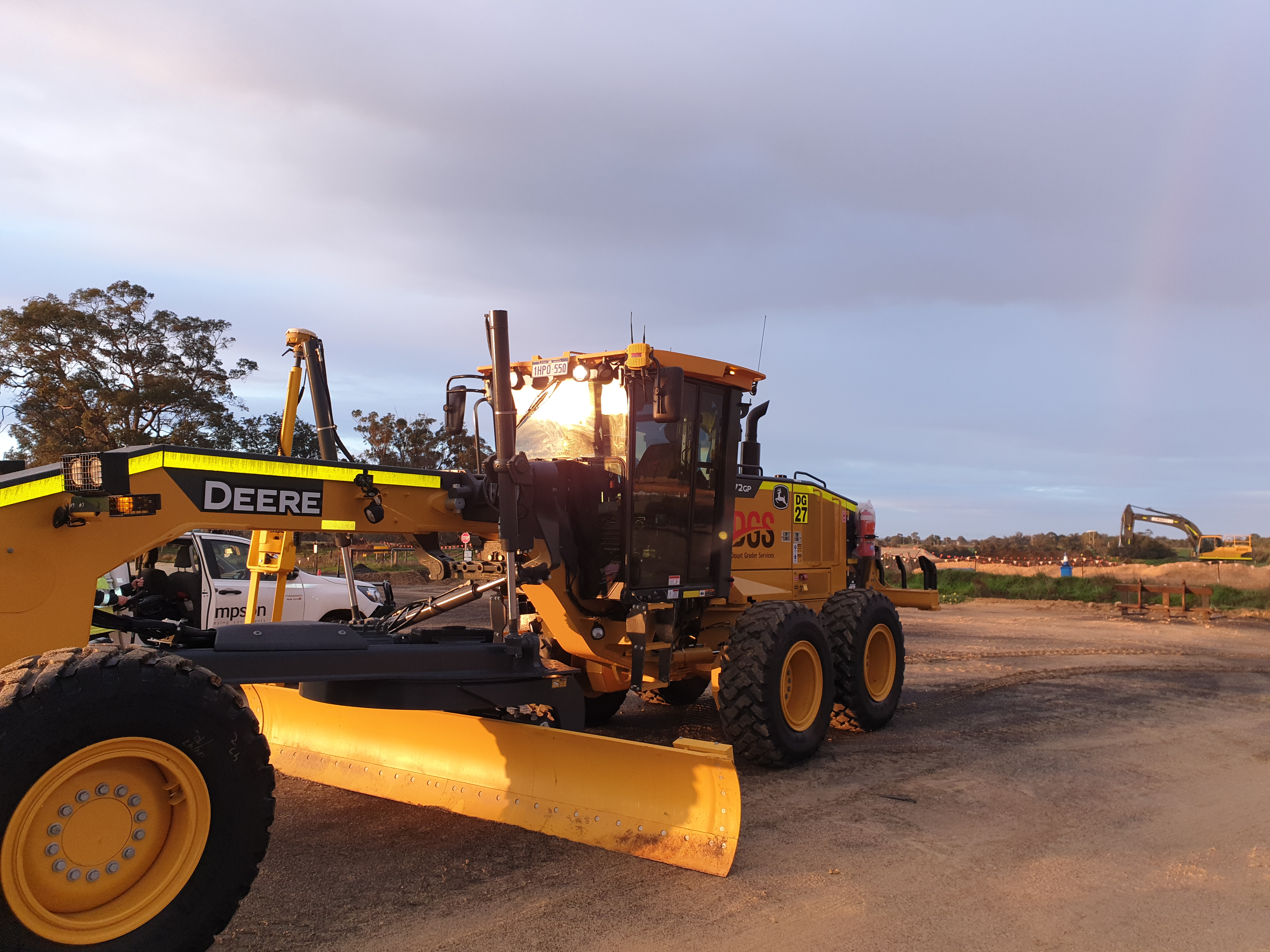 BORR - News Story - 300523 - The Doust Grader Services machine at the Raymond Road construction site