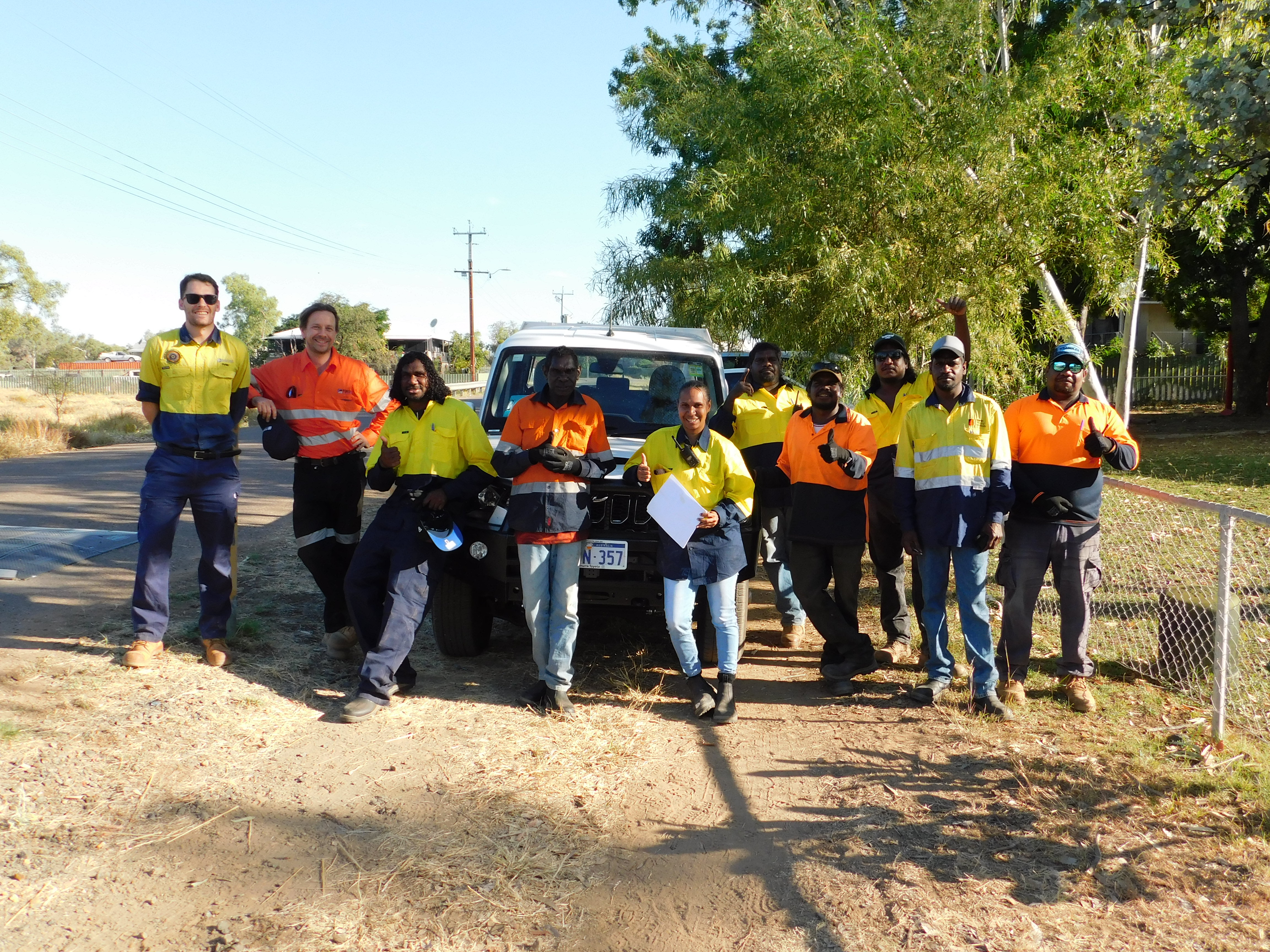 Photo of participants of the traffic controler training in the Kimberleys