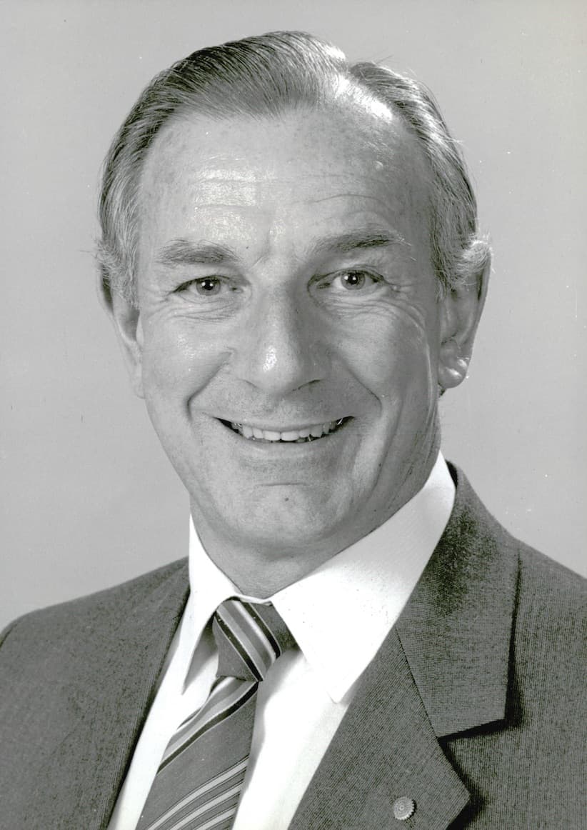 Albert Tognolini - Commissioner from 1987 to 1990