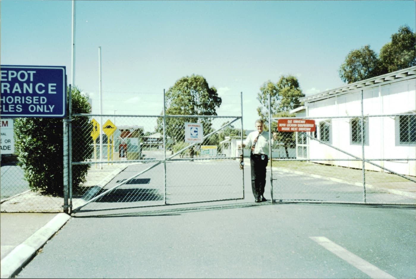 Gates of the Carlisle Depot close for the last time on 17 September 1999