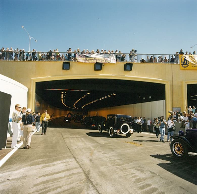 Graham Farmer Freeway opening, Easter 2000